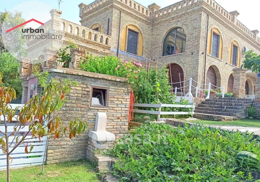 Villa in Via San Pietro — foto 3 di 16