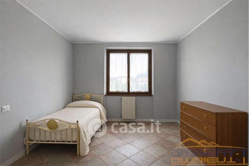 Villa in Via Marco Polo 10 — foto 25 di 40