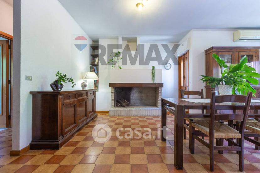 Villa in Via Bartolomeo Colleoni 10 — foto 28 di 46