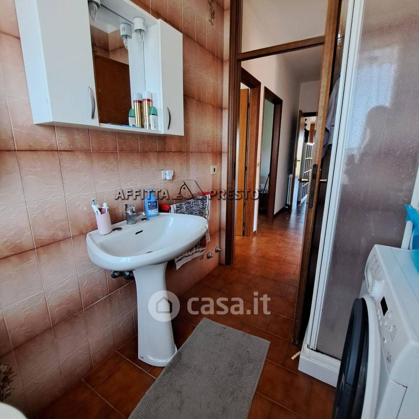 Appartamento in Via Grazia Deledda — foto 20 di 38
