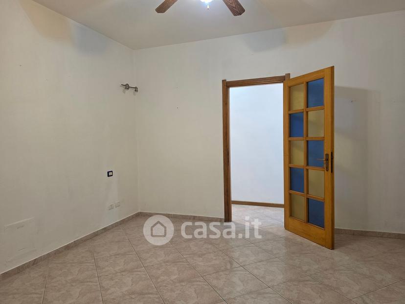 Bilocale in Via San Carlo — foto 9 di 32