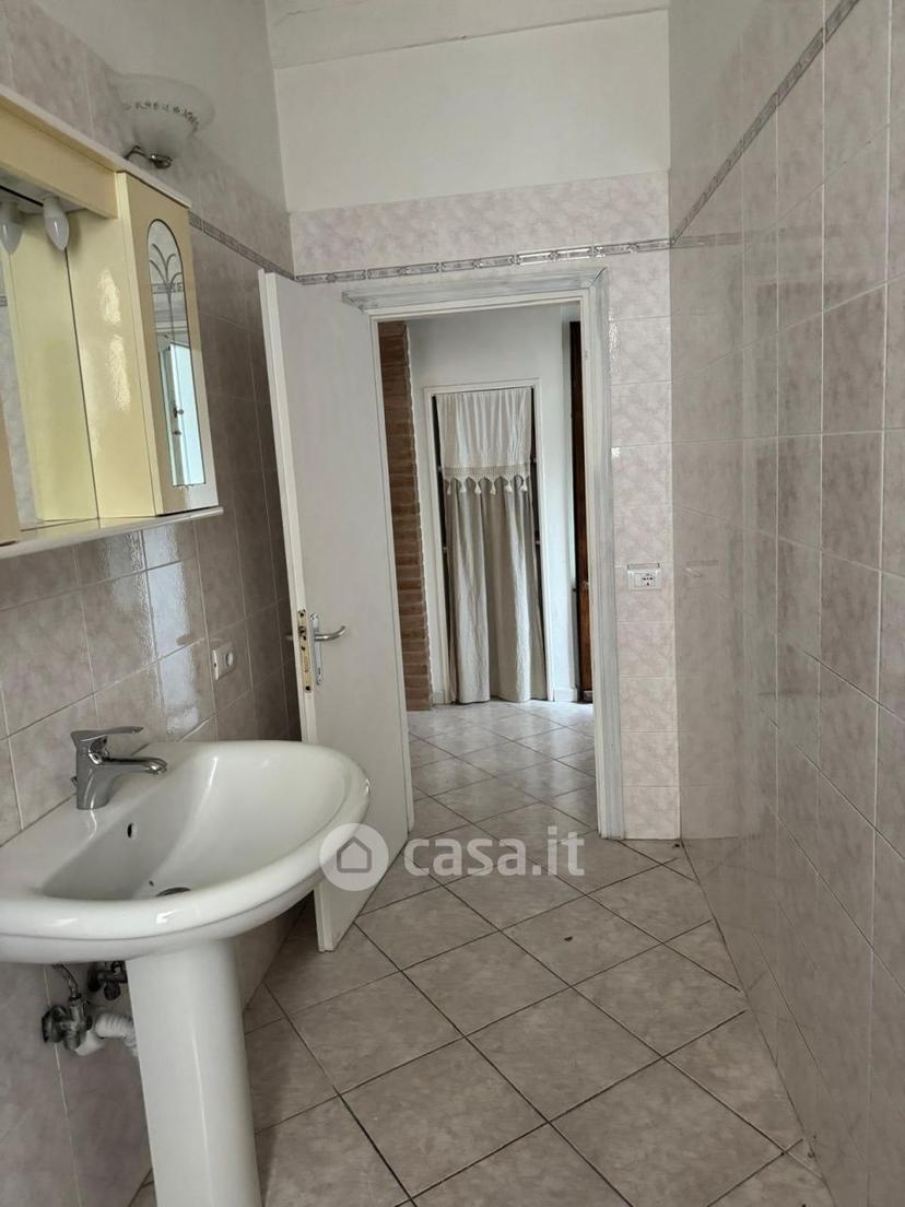 Trilocale in Vicolo Ugo Bassi 1 — foto 17 di 29