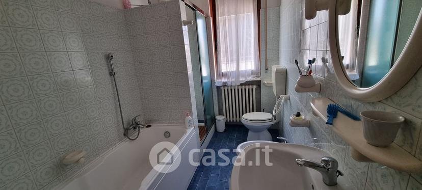 Villa in Zona Residenziale Vicino Stazione E Centro — foto 6 di 11