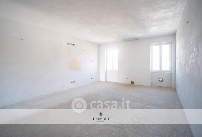Trilocale in Via Giacomo Matteotti 8 — foto 11 di 38