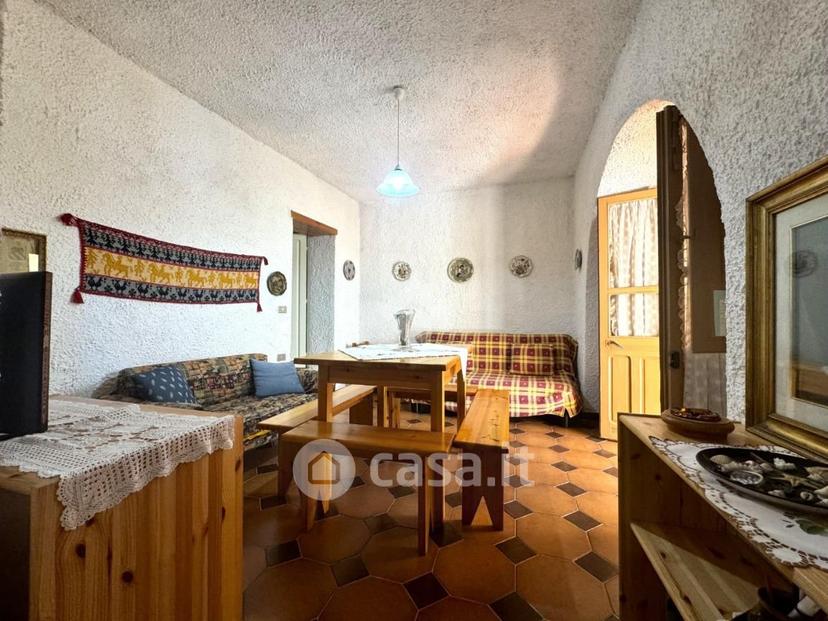 Trilocale in Via Mazzini 6 — foto 20 di 28