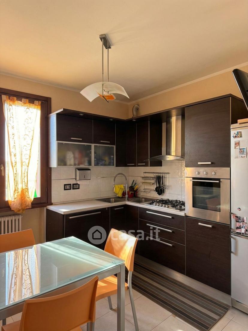 Quadrilocale in Via Maria Lunga 12 — foto 8 di 31