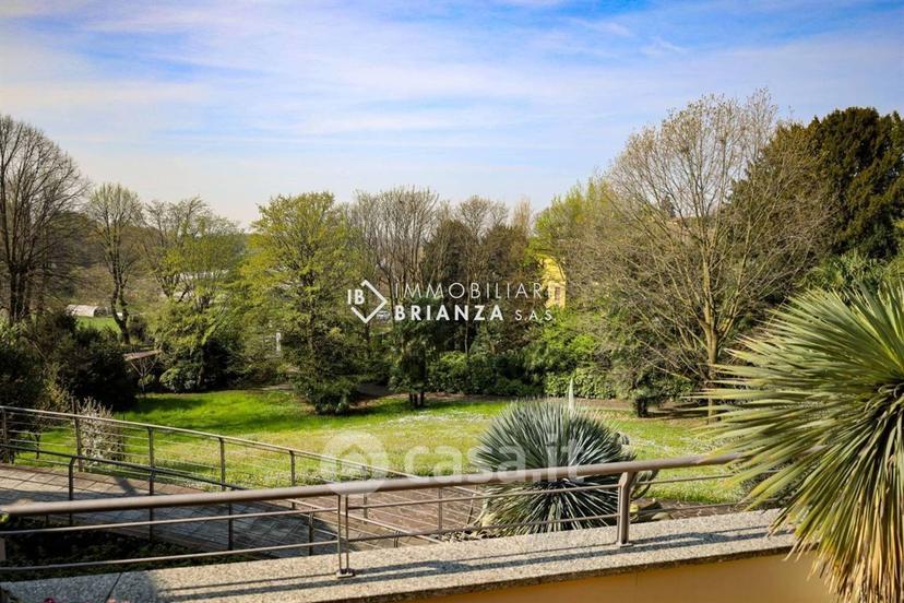 Villa in Viale John E Robert Kennedy — foto 10 di 34