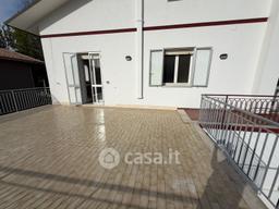 Appartamento in Viale Volturno 111