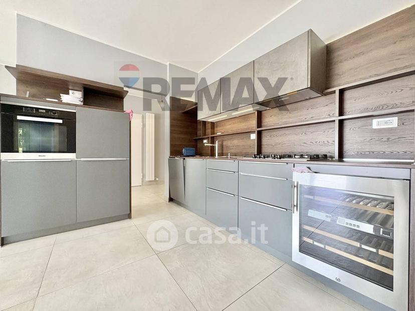 Trilocale in Via al Castagno — foto 27 di 39