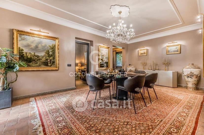 Villa in Strada Cassia Sud — foto 29 di 77
