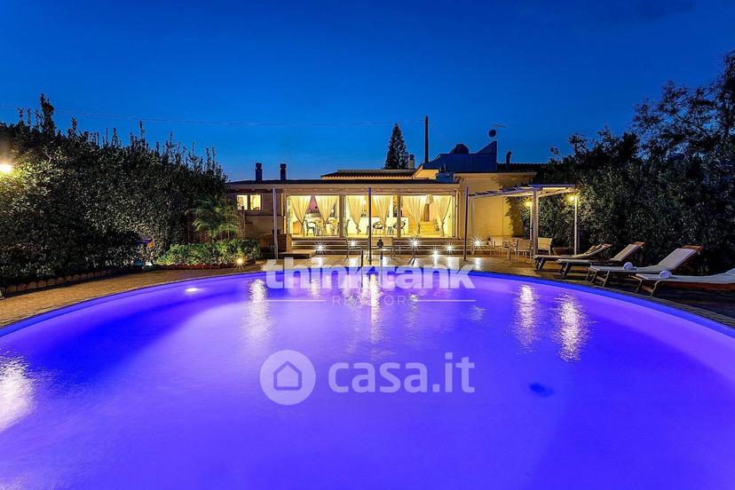 Villa in Via del Giglio — foto 5 di 41