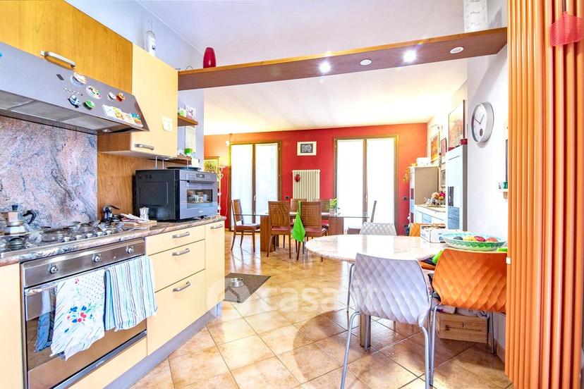 Villa in Via Fratelli Vigorelli — foto 51 di 54
