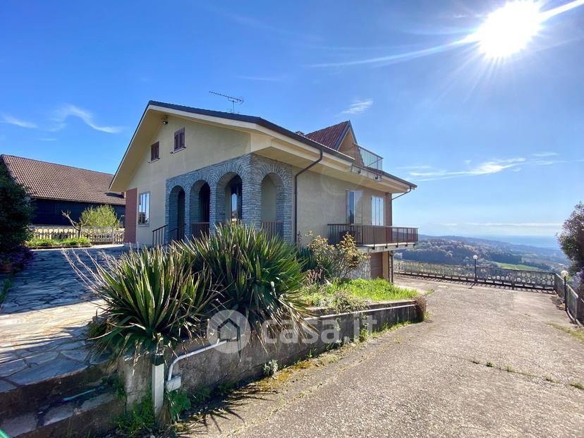 Villa in Via Bricco Broncio — foto 5 di 25