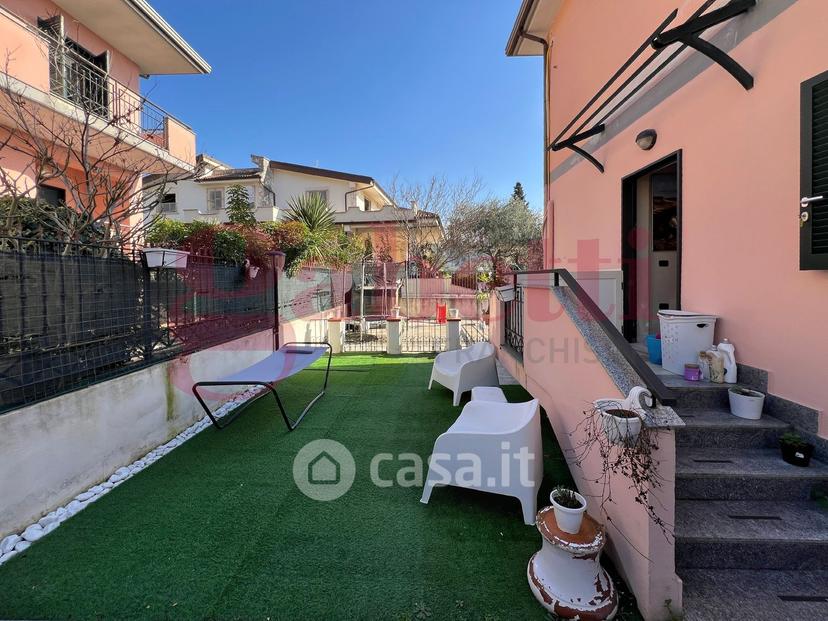 Villa in Via Vigne Vecchie — foto 26 di 49