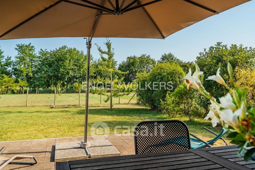 Villa in Via Alessandro Volta 22 — foto 42 di 44