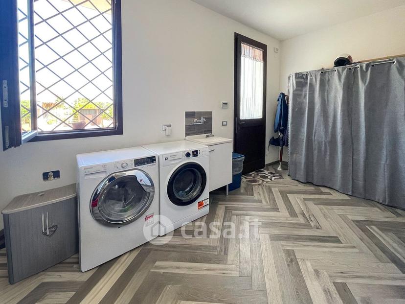 Villa in Via Giovanni Guareschi 67 — foto 103 di 115