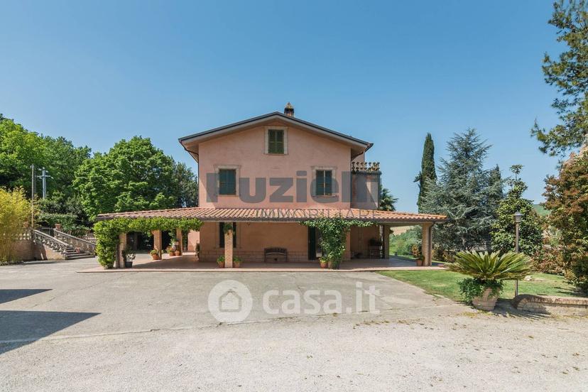 Villa in Contrada San Biagio — foto 2 di 74