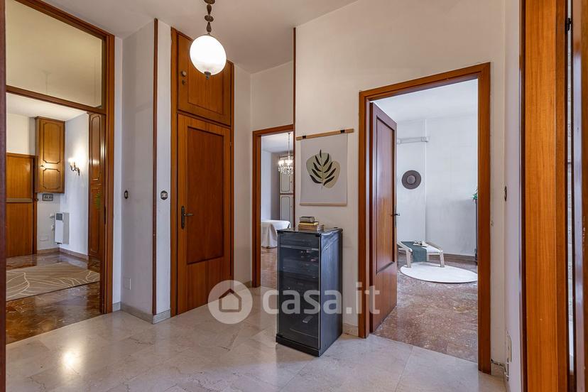 Appartamento in Via Pompeo Vizzani — foto 31 di 40