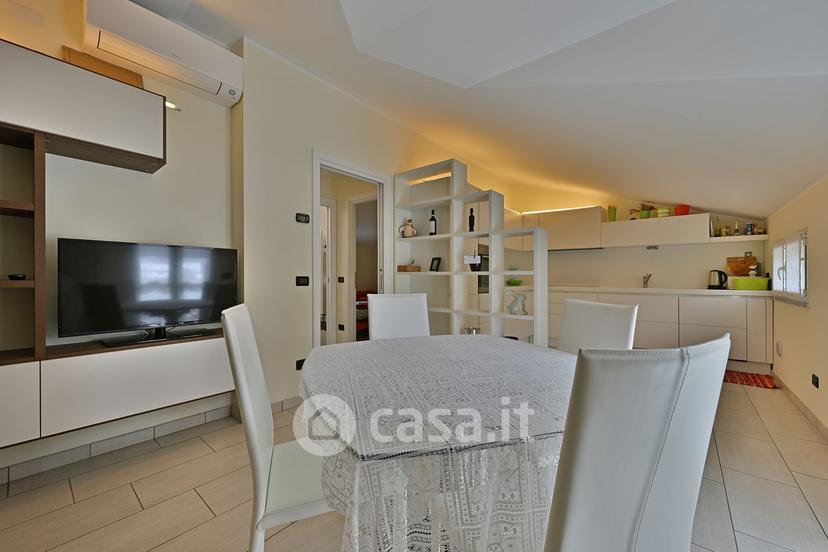 Trilocale in Via Indro Montanelli — foto 7 di 31