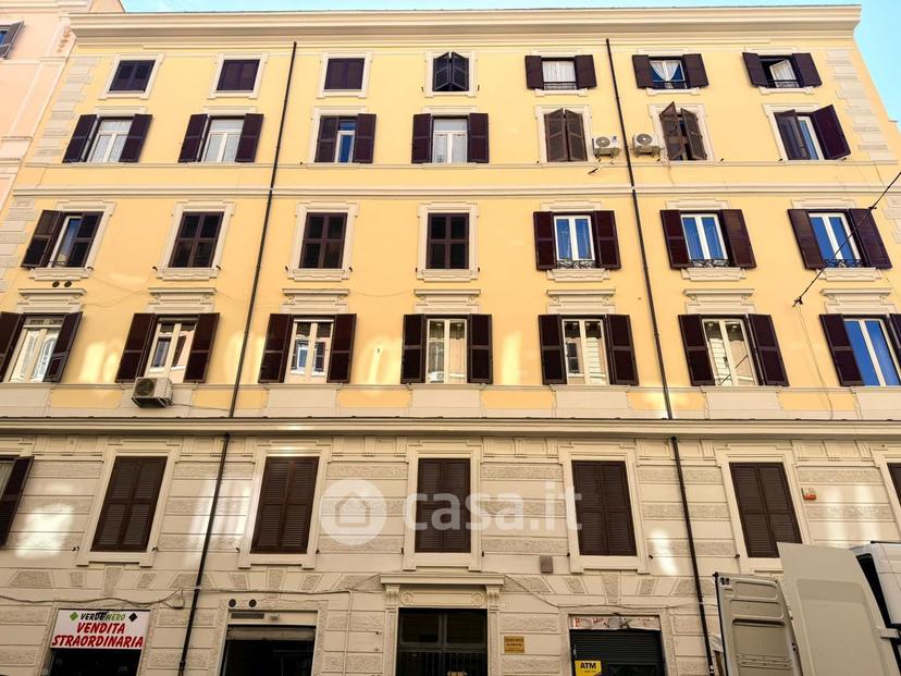 Bilocale in Via Santamaura — foto 4 di 18
