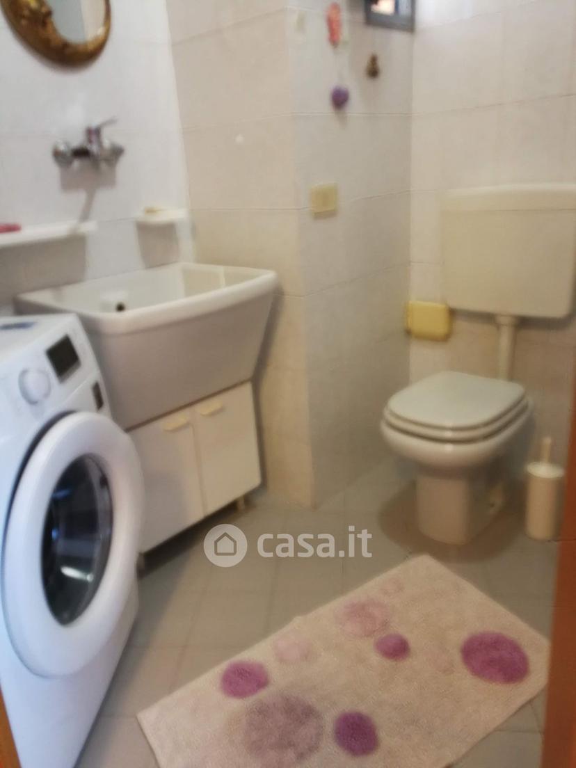 Stanza in Via Edoardo Ferravilla — foto 22 di 25