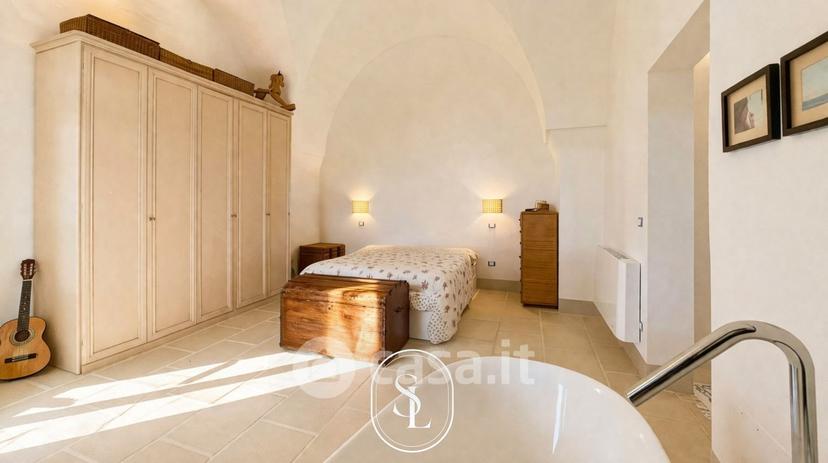 Villa in Via U. Giordano — foto 10 di 34