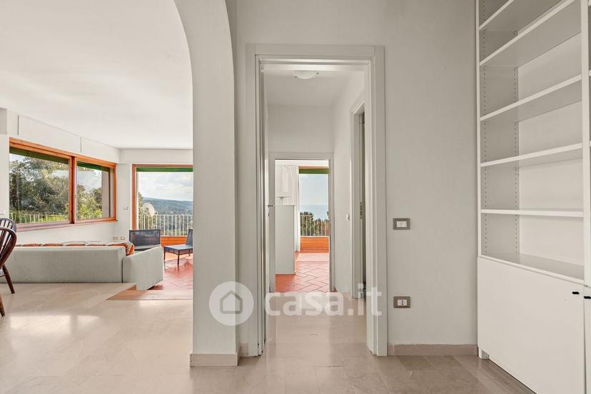 Villa in Via del Glicine 2 — foto 29 di 41