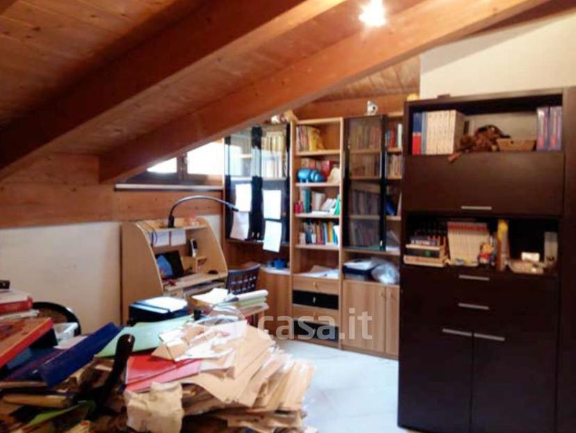 Appartamento in Via Giuseppe Ungaretti — foto 18 di 32