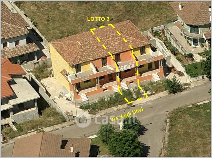 Appartamento in Via dei Mirti — foto 2 di 32