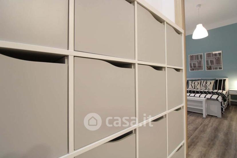 Stanza in Via Ambaraga 77 — foto 19 di 26