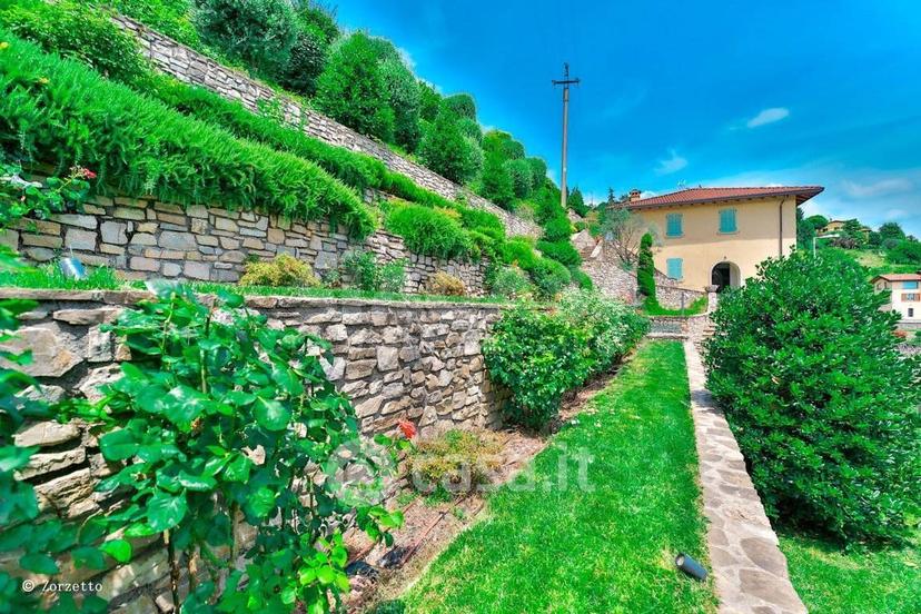 Villa in Via Belvedere 37 — foto 41 di 95