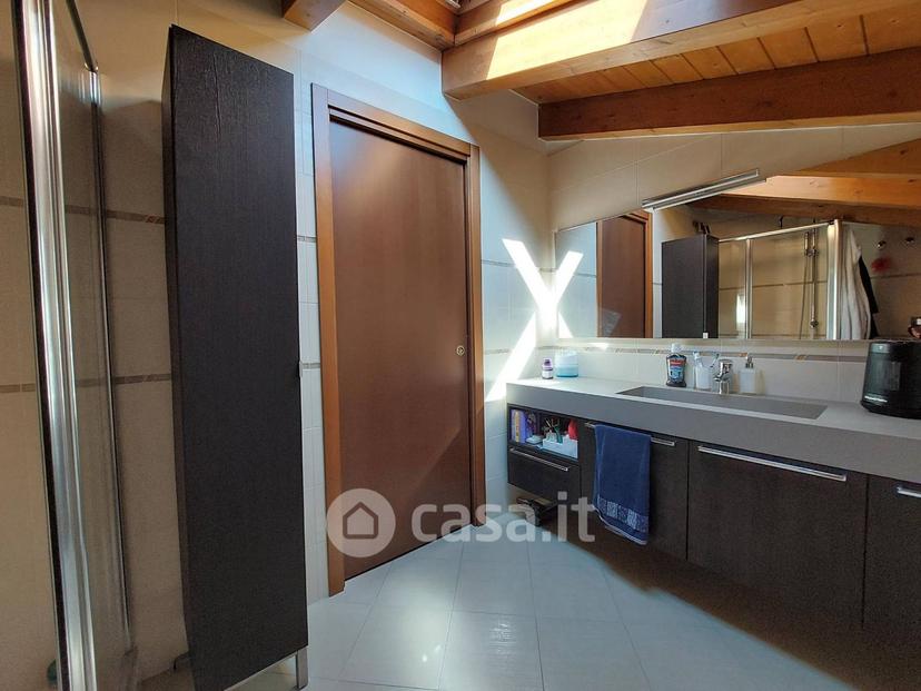 Trilocale in Via Arno 25 — foto 24 di 27