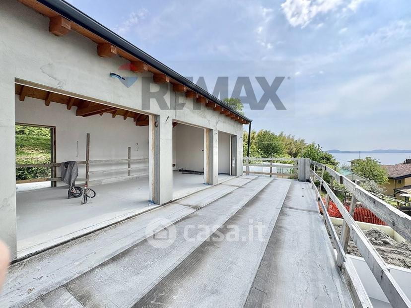 Villa in Via Paolo Troubetzkoy 54 — foto 3 di 27