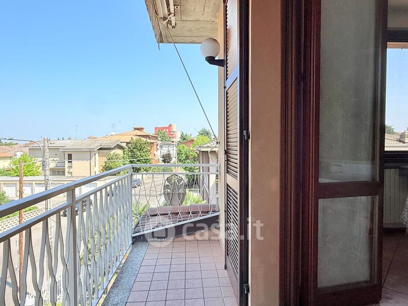 Villa in Via Luigi Barbieri 72 — foto 17 di 57