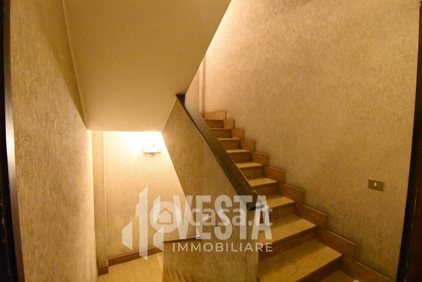 Bilocale in Via San Vitale — foto 12 di 19