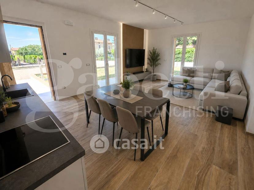 Trilocale in Via del Sacro Tugurio 89