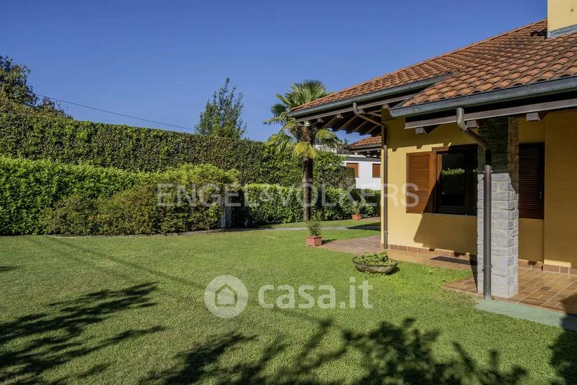 Villa in Via Sempione 177 — foto 14 di 32