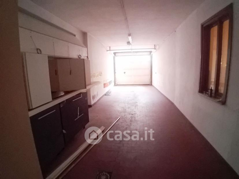 Villa in Via Giacomo Matteotti — foto 27 di 42