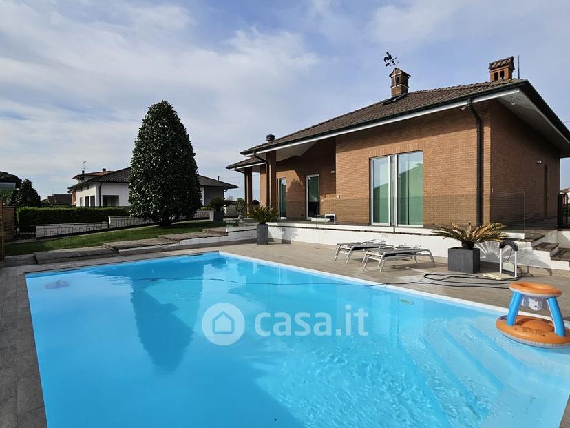 Villa in Via Monte Nero 15 — foto 21 di 35
