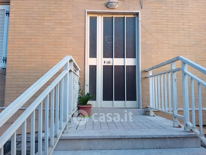 Trilocale in Lungomare Nazario Sauro 331 — foto 6 di 18