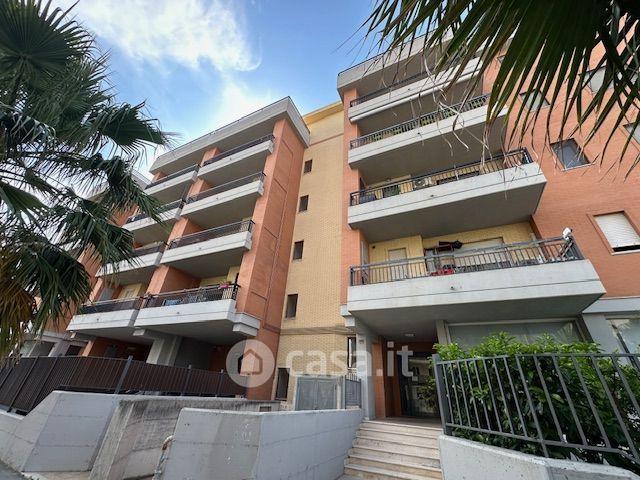 Trilocale in Viale Kennedy John Fitzgerald 2 — foto 15 di 27