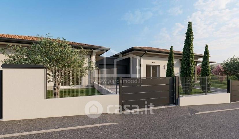 Villa in Via Roma 114 — foto 2 di 19