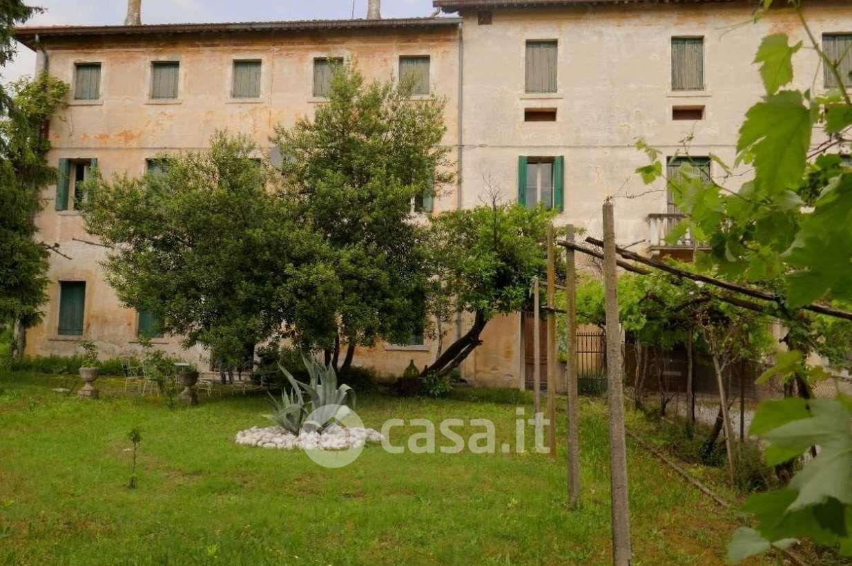 Appartamento in Viale Michelangelo Grigoletti 40
