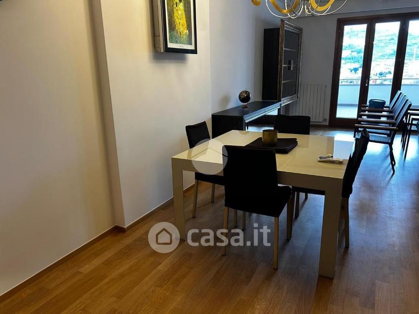 Trilocale in Viale Giacomo Mancini 20 — foto 10 di 23