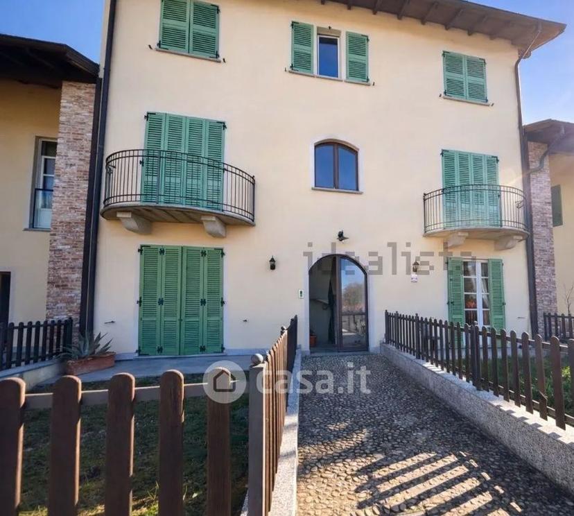 Trilocale in Via Badia 21 — foto 2 di 18