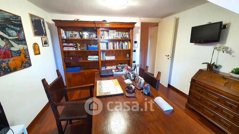 Villa in Via delle Begonie — foto 22 di 29