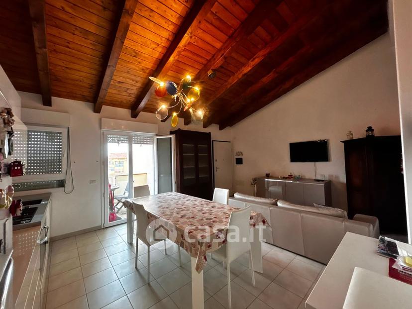 Quadrilocale in Via Gallura 23 — foto 14 di 32