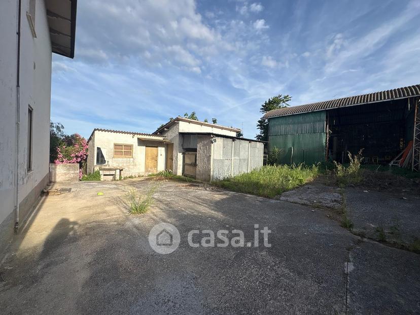 Quadrilocale in Via Badette 49 — foto 16 di 28