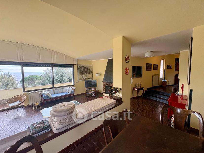 Villa in Via della Rotonda 22 — foto 37 di 73