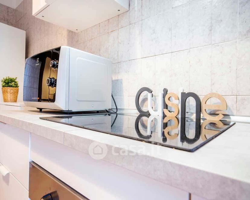 Stanza in Via Felice Mendelssohn 2 — foto 7 di 18